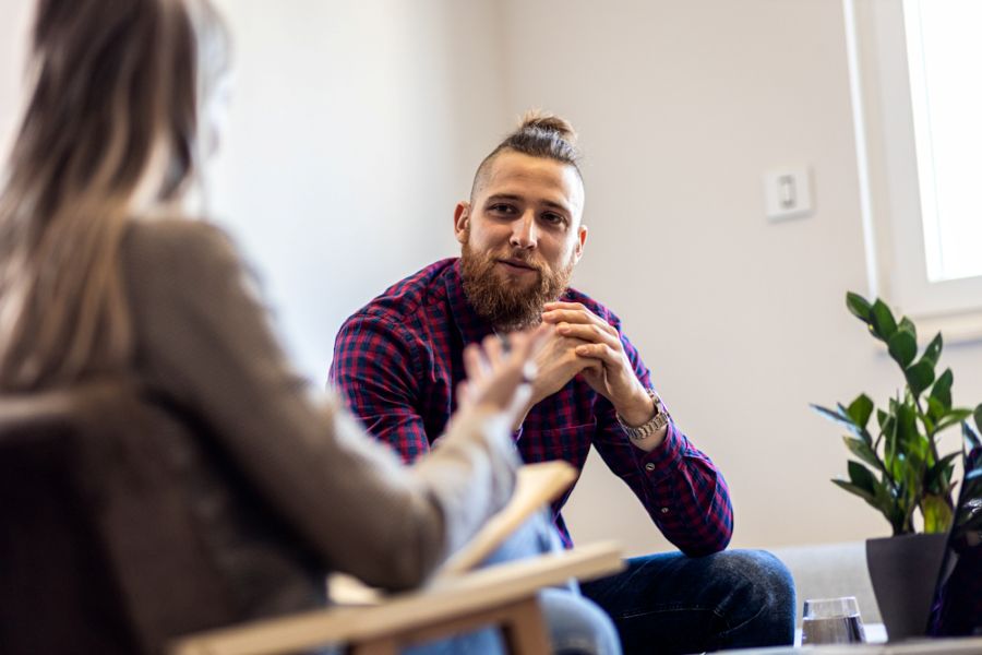 addiction-treatment-session a man attending addiction treatment in Ohio